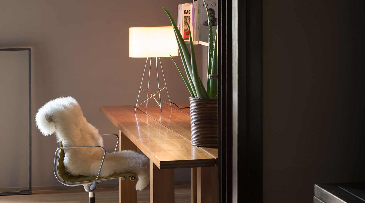 flos ray table lamp