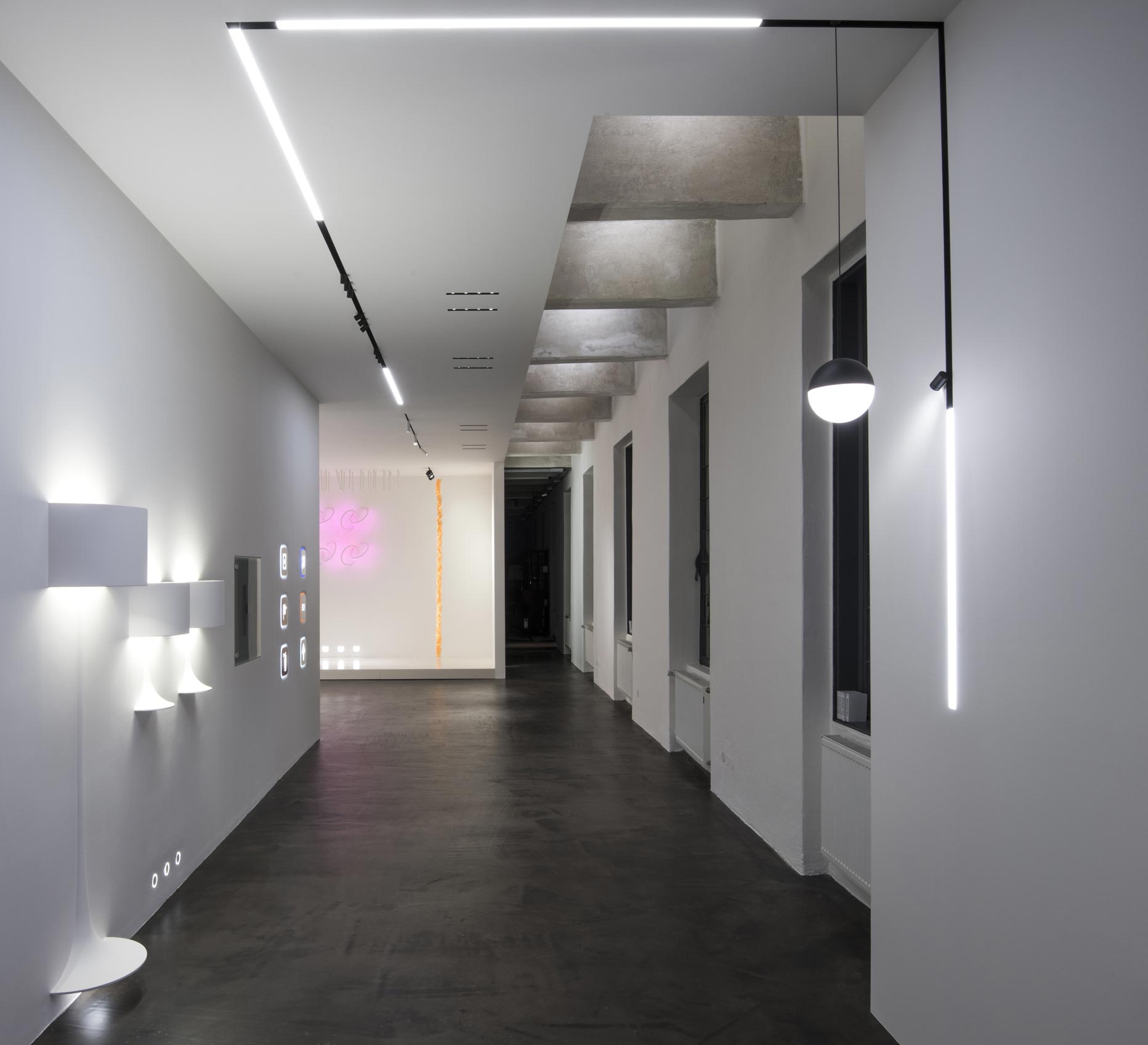 Иль свет. Light Showroom. Showroom Lighting.