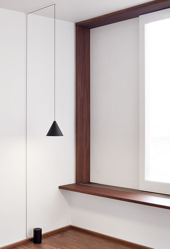 String Light - Cone head - 22mt cable ペンダント | Flos