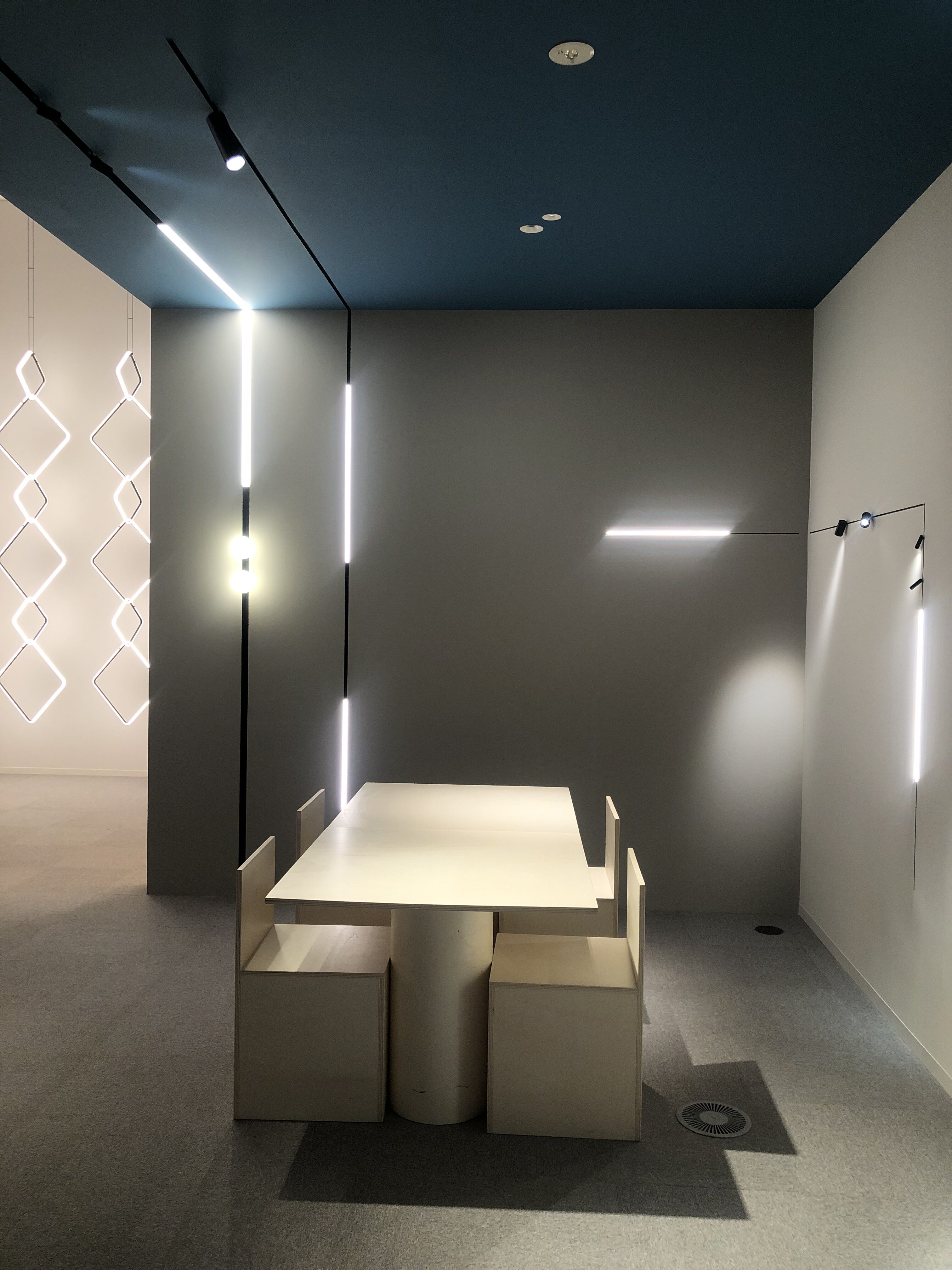 モデルルーム展示品 FLOS TAB black 2024年製 Tab F フロア | Flos